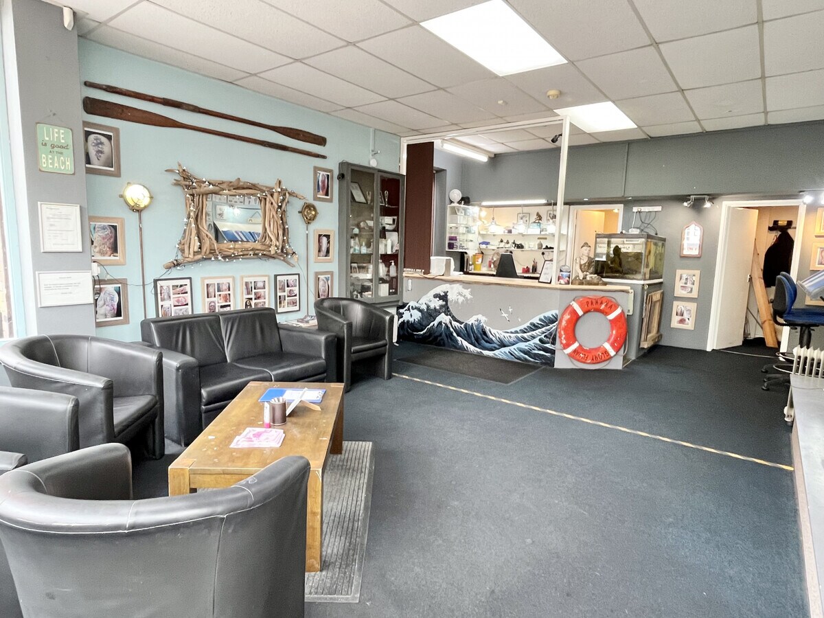 College St, Burnham On Sea, SOM TA8 1AR - Unit 3 -  - Interior Photo - Image 1 of 6