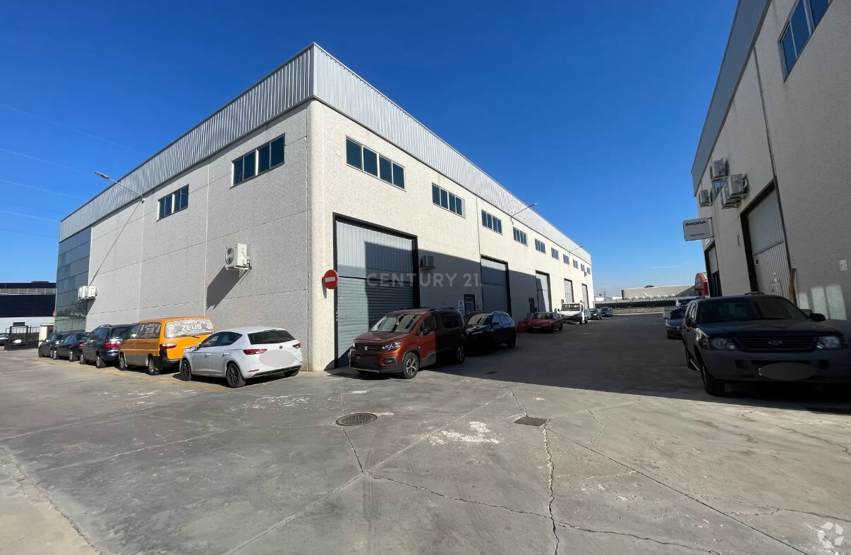 Alcalá de Henares, MAD 28806 - Unit Puerta 07, Esc. 1 -  - Interior Photo - Image 1 of 2