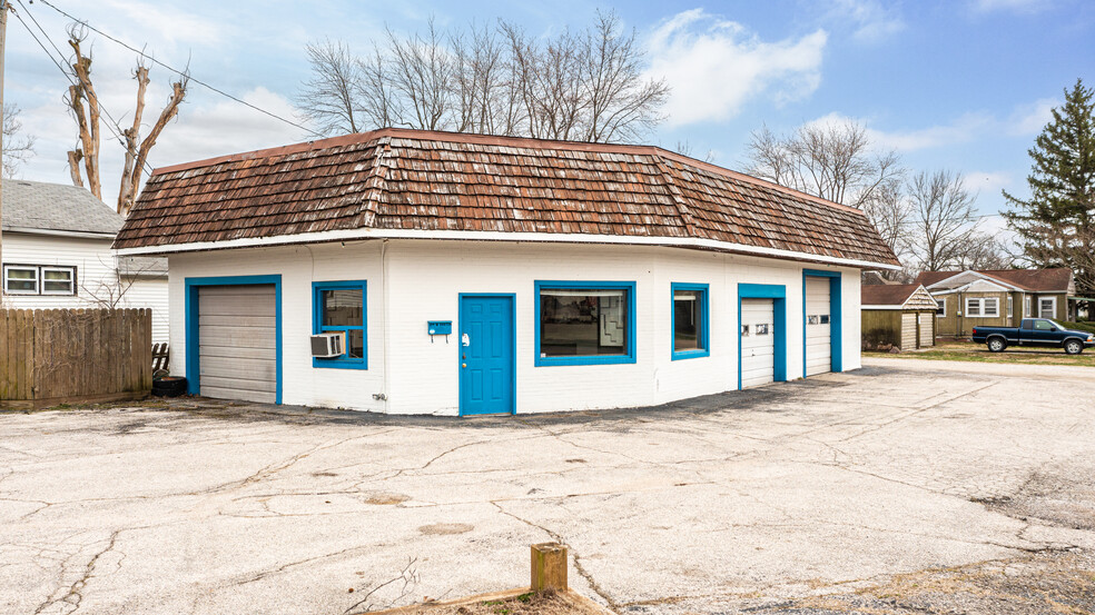 214 W Easton St, Gillespie, IL for sale - Primary Photo - Image 1 of 1