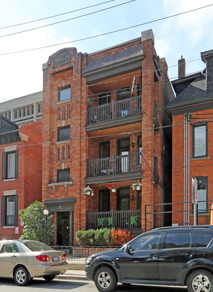 8 Forest Ave, Hamilton, ON for sale - Building Photo - Image 2 of 2