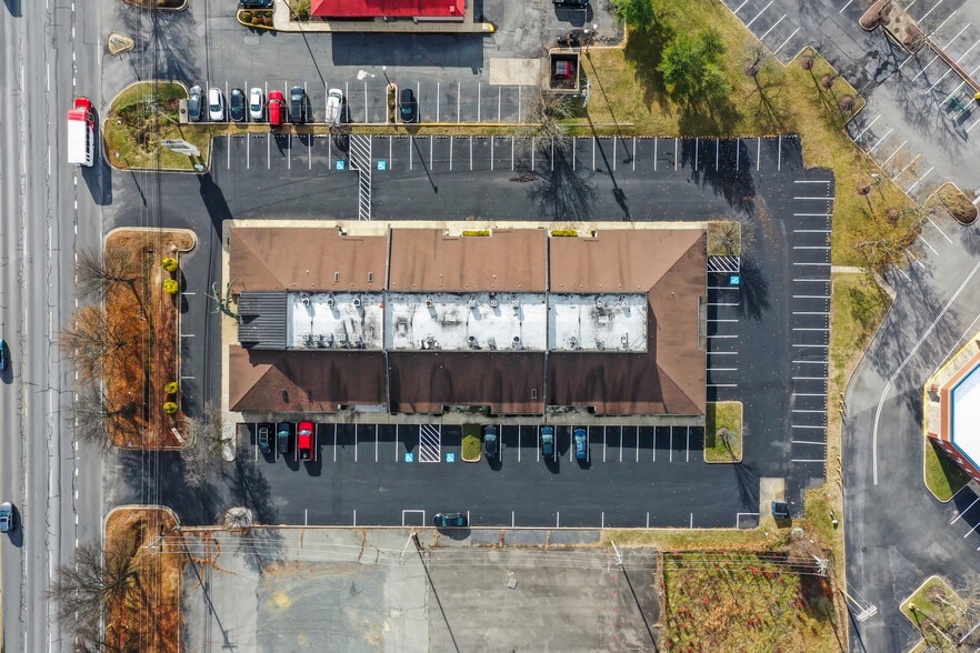 2955 Crain Hwy, Waldorf, MD for sale - Building Photo - Image 3 of 13