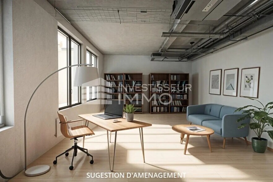 Office in Malakoff for lease - Interior Photo - Image 1 of 6