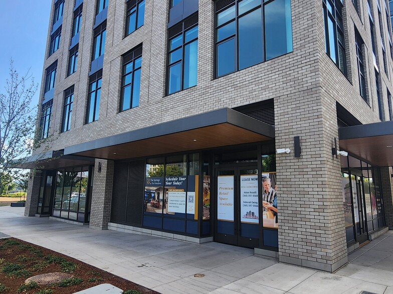 1015 W Columbia Way, Vancouver, WA for lease - Building Photo - Image 2 of 6