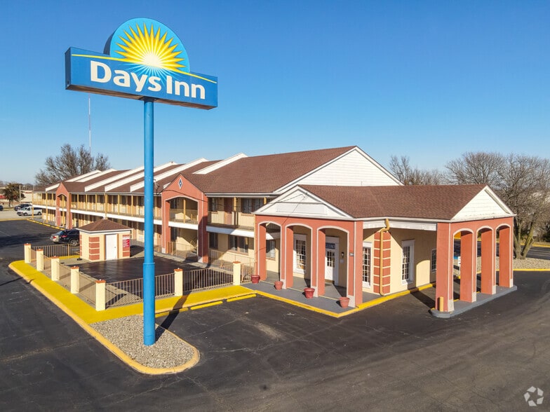 2209 S Princeton St, Ottawa, KS for sale - Building Photo - Image 1 of 1