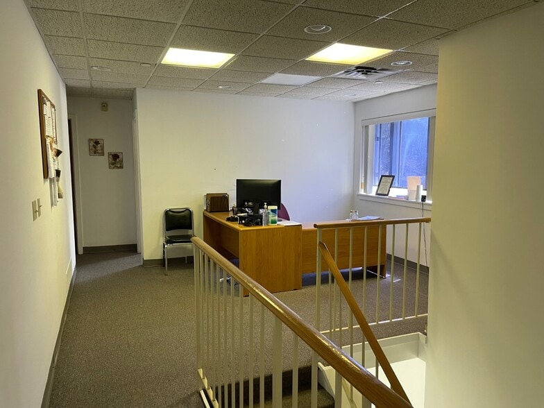 200 Corporate Cir, Toms River, NJ for lease - Building Photo - Image 2 of 12