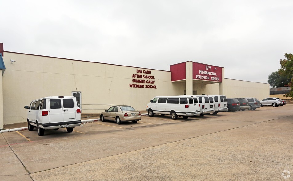 903 W Parker Rd, Plano, TX for sale - Primary Photo - Image 1 of 13