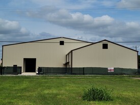 Lease New Construction Warehouse - Warehouse