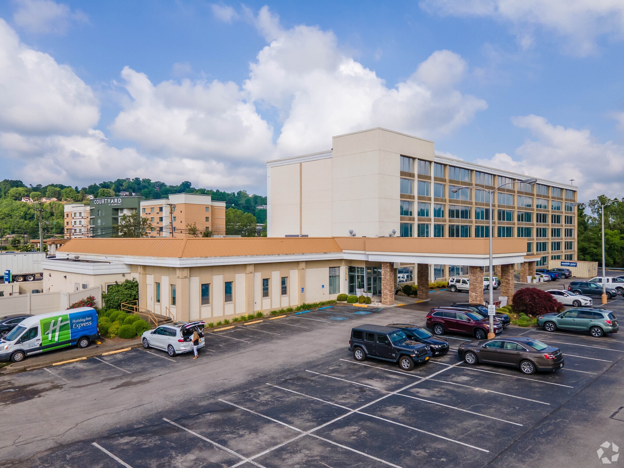 100 Civic Center Dr, Charleston, WV for sale Primary Photo- Image 1 of 1