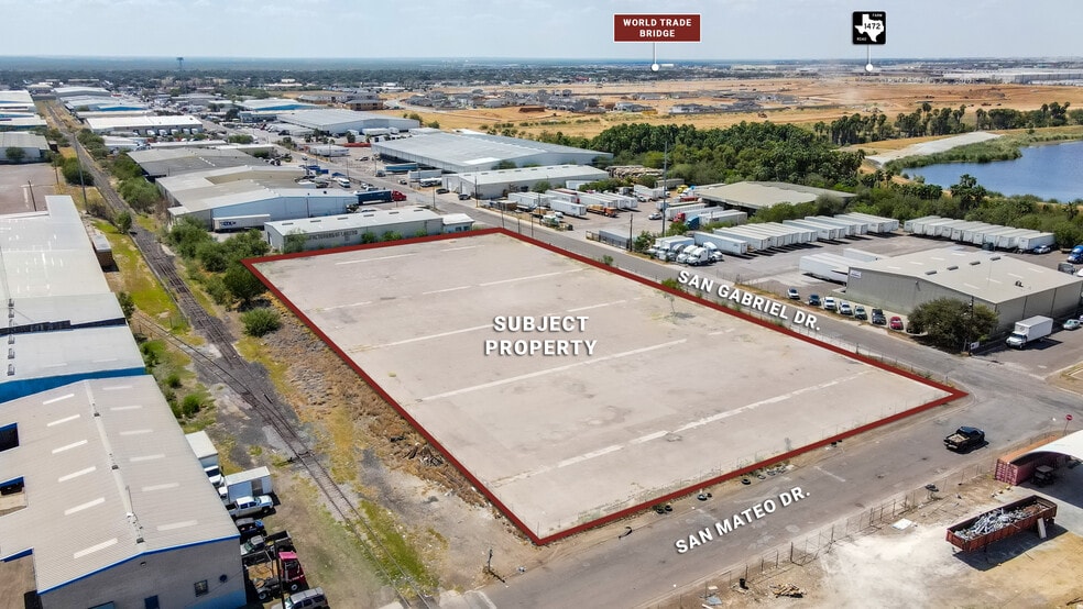 8675 San Gabriel Dr, Laredo, TX for lease - Building Photo - Image 2 of 6