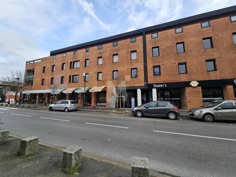 Office in Évry-Courcouronnes for lease - Building Photo - Image 2 of 11