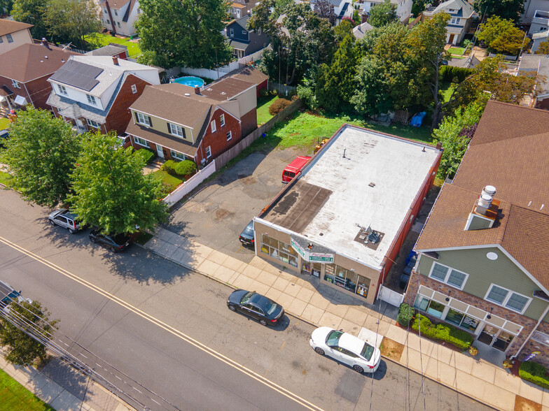 509 Stuyvesant Ave, Lyndhurst, NJ for sale - Building Photo - Image 2 of 22