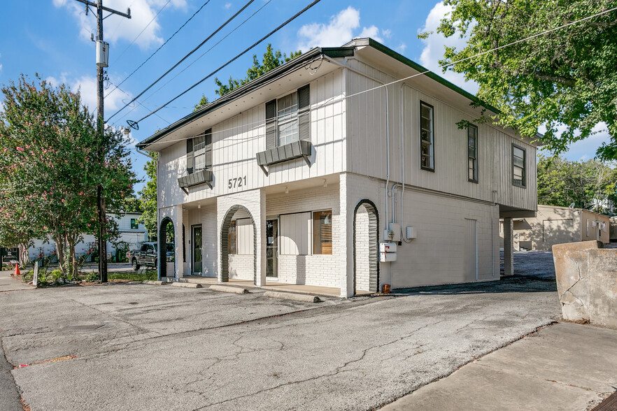 5721 Broadway St, San Antonio, TX for lease - Building Photo - Image 3 of 19