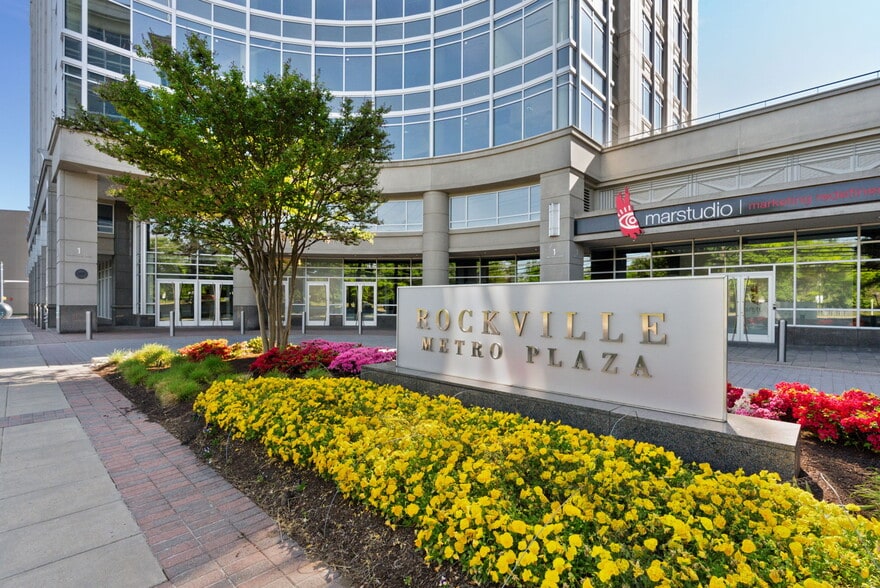 121 Rockville Pike, Rockville, MD for lease - Building Photo - Image 2 of 25