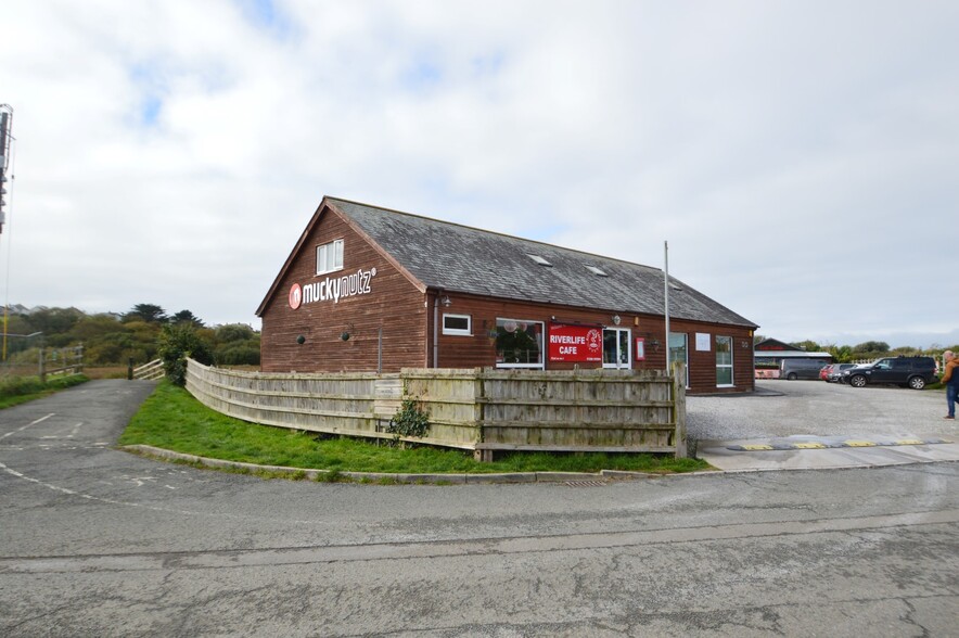 Kings Hl, Bude for lease - Primary Photo - Image 1 of 1