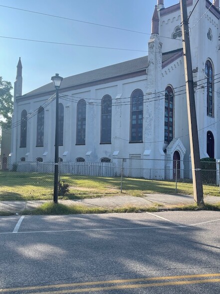 210 S Market St, Petersburg, VA for sale - Building Photo - Image 3 of 8