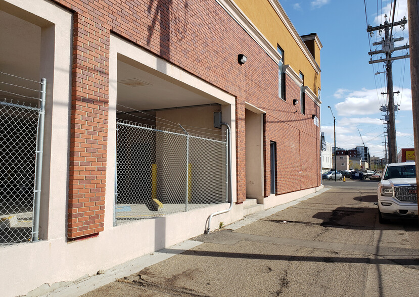 11314 107 Av NW, Edmonton, AB for lease - Building Photo - Image 3 of 17