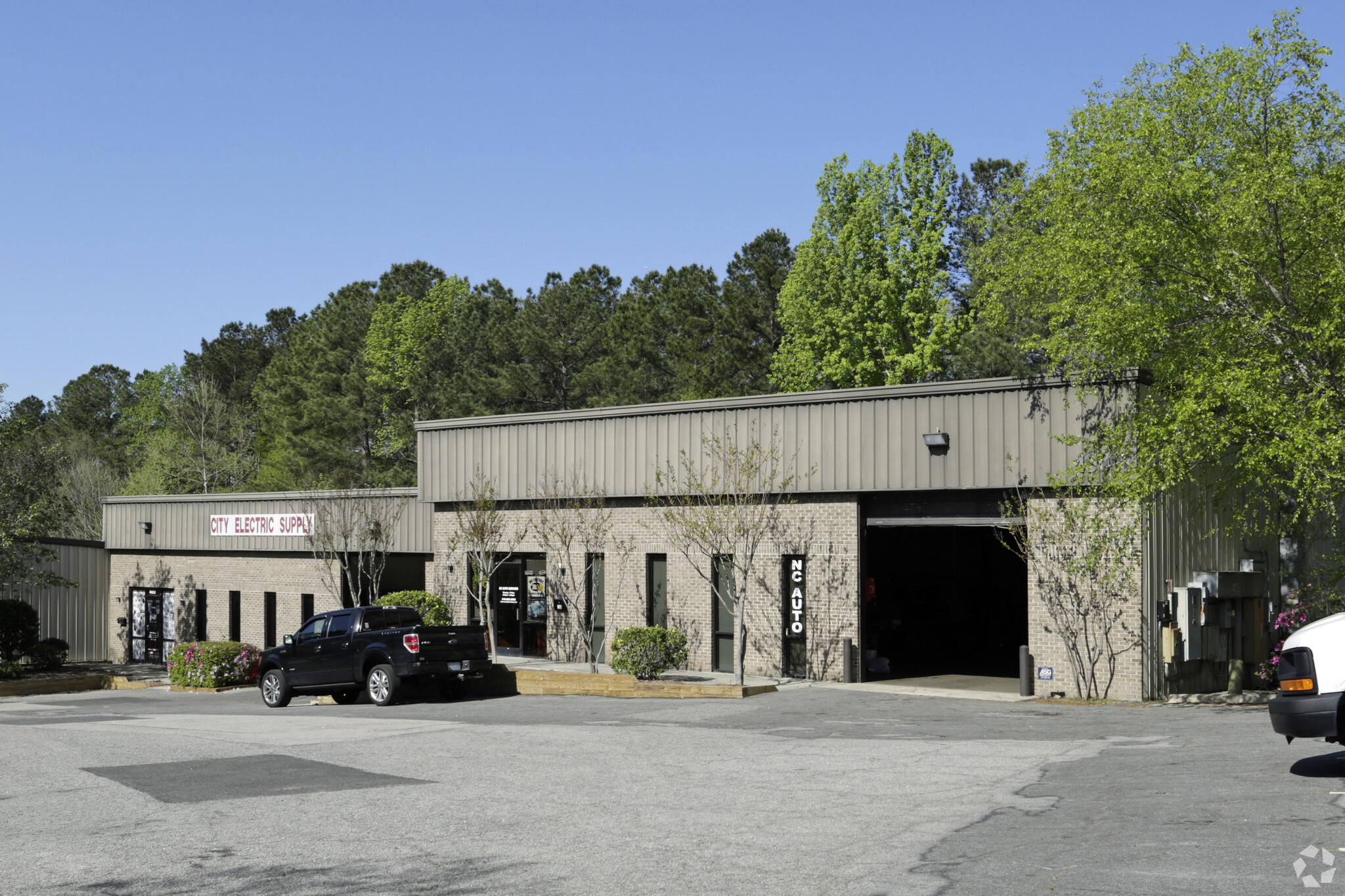 4500-4510 Preslyn Dr, Raleigh, NC for lease Building Photo- Image 1 of 11