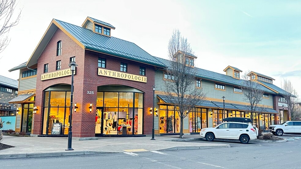 425 SW Powerhouse Dr, Bend, OR for lease - Building Photo - Image 3 of 18