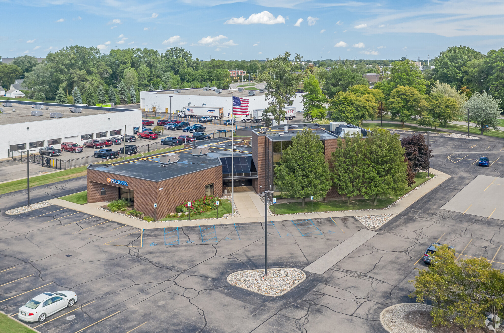 31200 Mound Rd, Warren, MI 48092 - Office for Lease | LoopNet.com