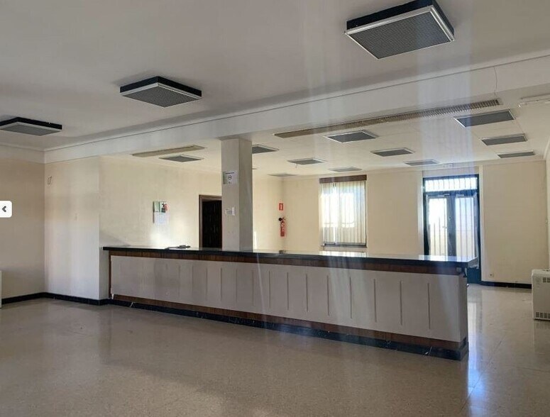 Retail in Topas for lease - Building Photo - Image 2 of 2