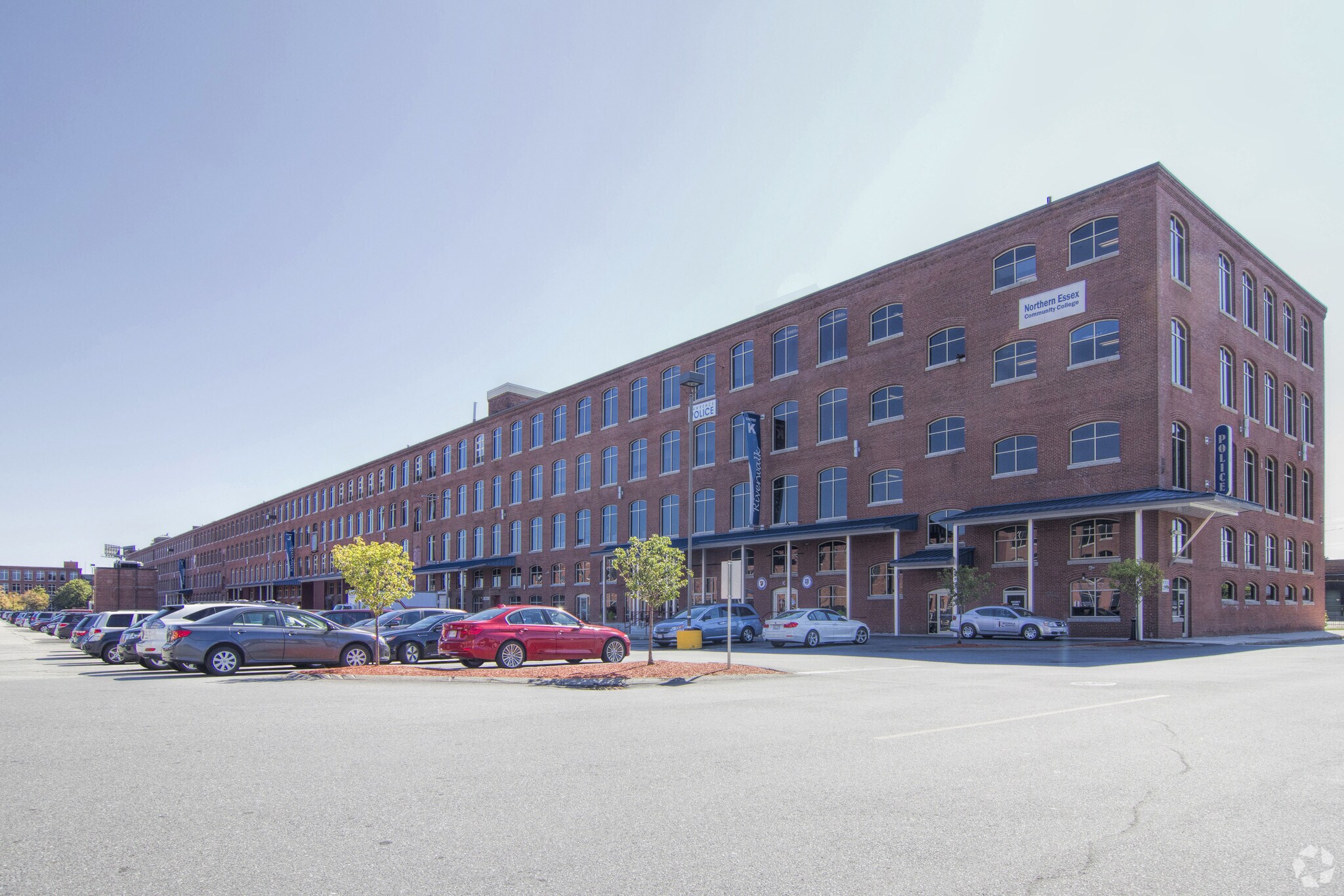 360 Merrimack St, Lawrence, MA 01843 360370 Riverwalk