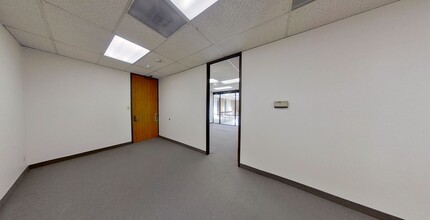 5310 Harvest Hill Rd, Dallas, TX for lease Interior Photo- Image 2 of 5