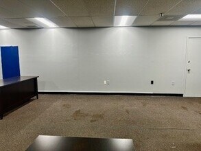 2301 Dorsey Rd, Glen Burnie, MD for lease Interior Photo- Image 2 of 3