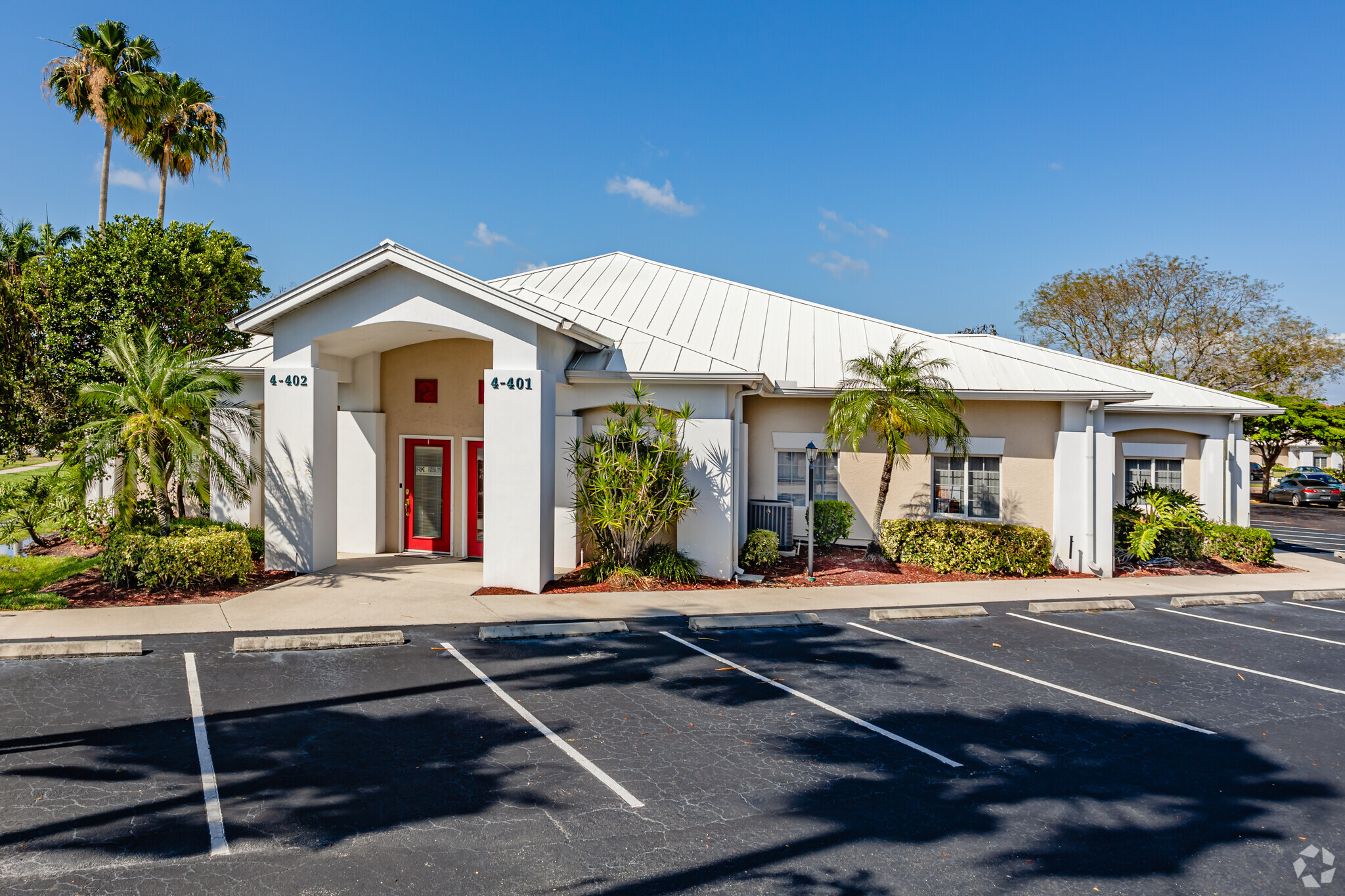 12651 Mcgregor Blvd, Fort Myers, FL for lease Building Photo- Image 1 of 5