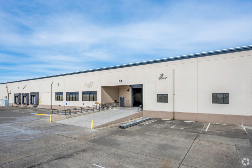 4700-4940 Lang Ave, Mcclellan, CA for lease - Building Photo - Image 3 of 6