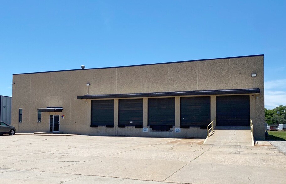 1627 S Sabin St, Wichita, KS for sale - Building Photo - Image 1 of 1