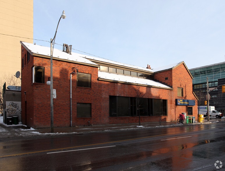 648 Spadina Ave, Toronto, ON for lease - Building Photo - Image 2 of 2