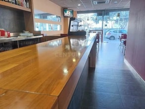 Retail in L'Hospitalet de Llobregat, Barcelona for lease Building Photo- Image 2 of 3