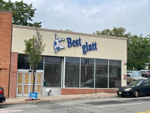 543 Cedar Ln, Teaneck, NJ for sale Building Photo- Image 1 of 1