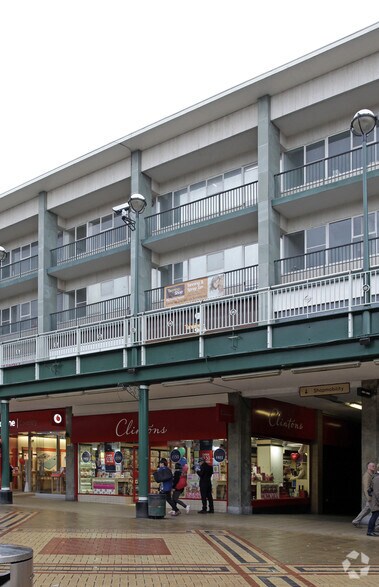 25-27 Upper Precinct, Coventry for sale - Primary Photo - Image 1 of 2