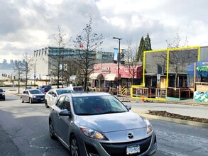 13 Lonsdale Ave, North Vancouver, BC for lease Building Photo- Image 2 of 3