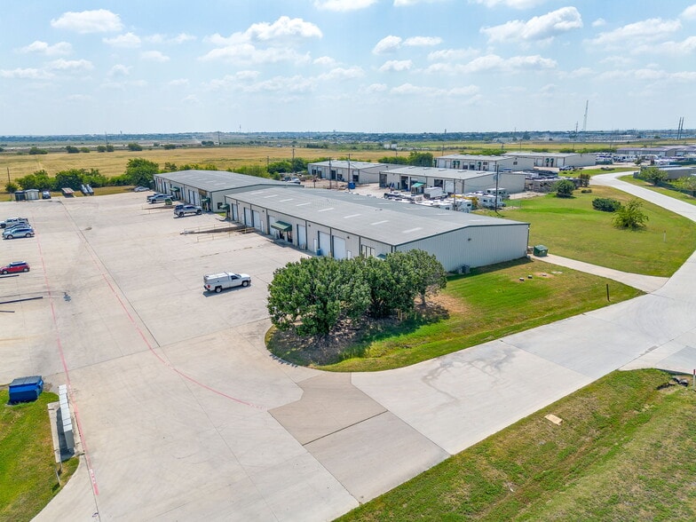 1120 Blue Mound Rd W, Haslet, TX for lease - Building Photo - Image 3 of 32