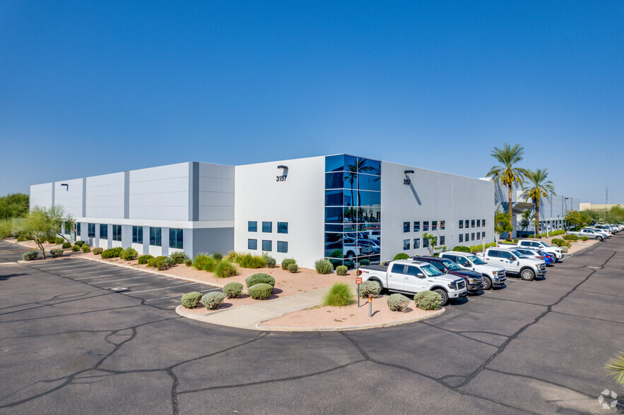 3157 E Elwood St, Phoenix, AZ for lease - Building Photo - Image 1 of 3