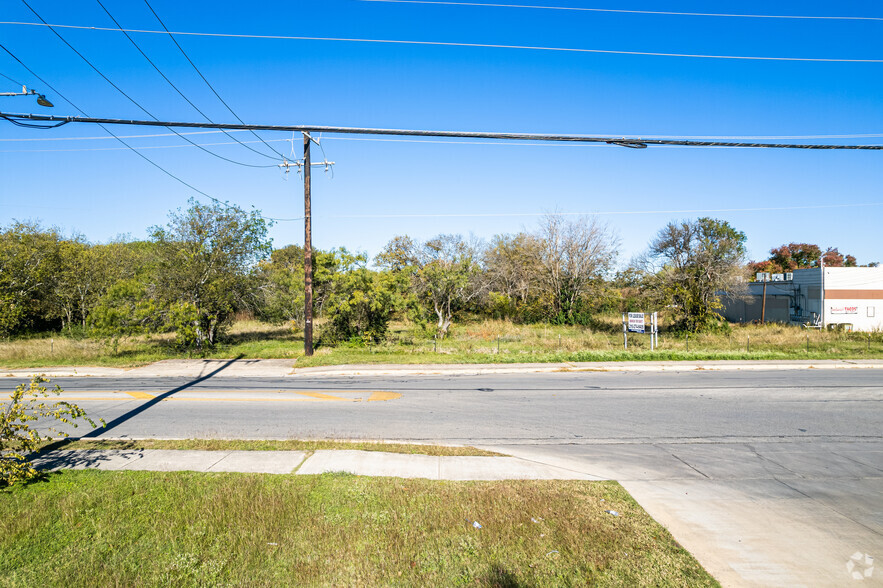 4921 Stahl Rd, San Antonio, TX for lease - Building Photo - Image 2 of 2