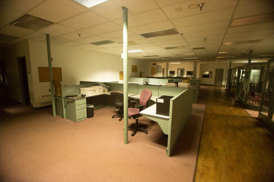 40 Mulberry St, Middletown, NY 10940 The Record Building