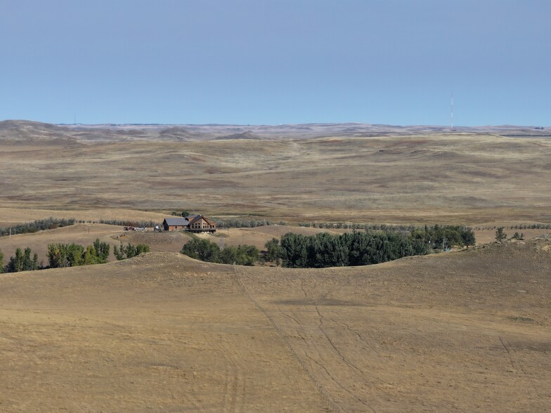 13901 Zeona Rd, Reva, SD for sale - Primary Photo - Image 1 of 2