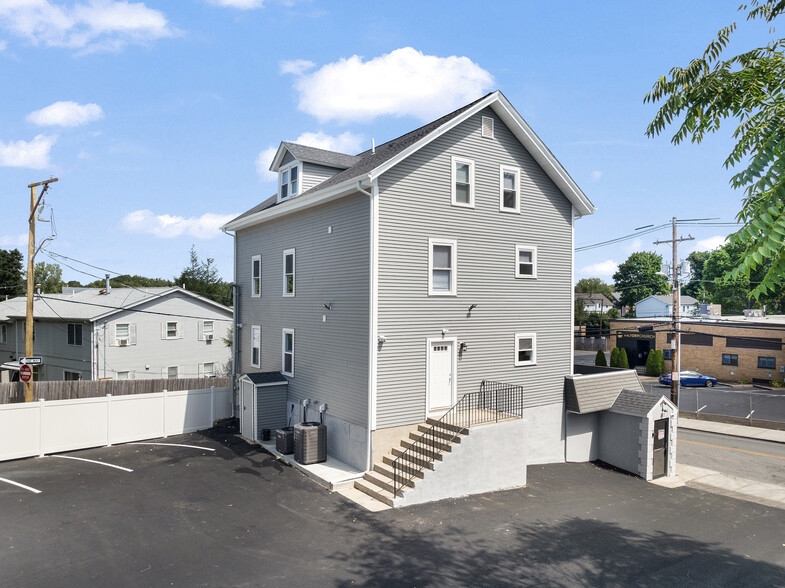 312 Veazie St, Providence, RI for sale - Building Photo - Image 3 of 48