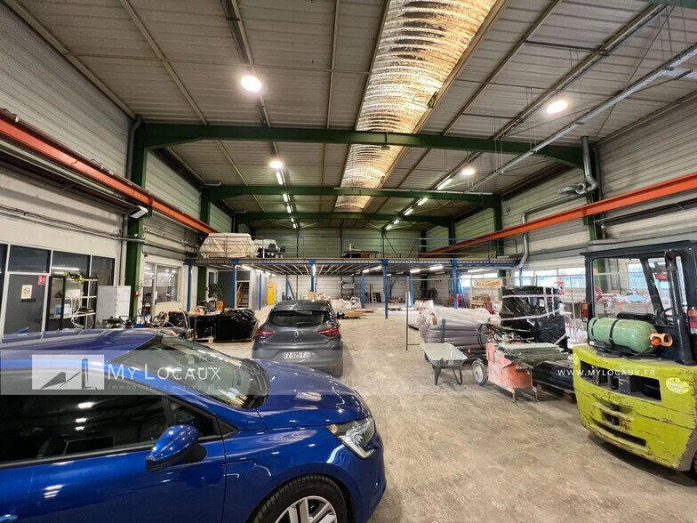 Flex in Argenteuil for lease - Building Photo - Image 3 of 8