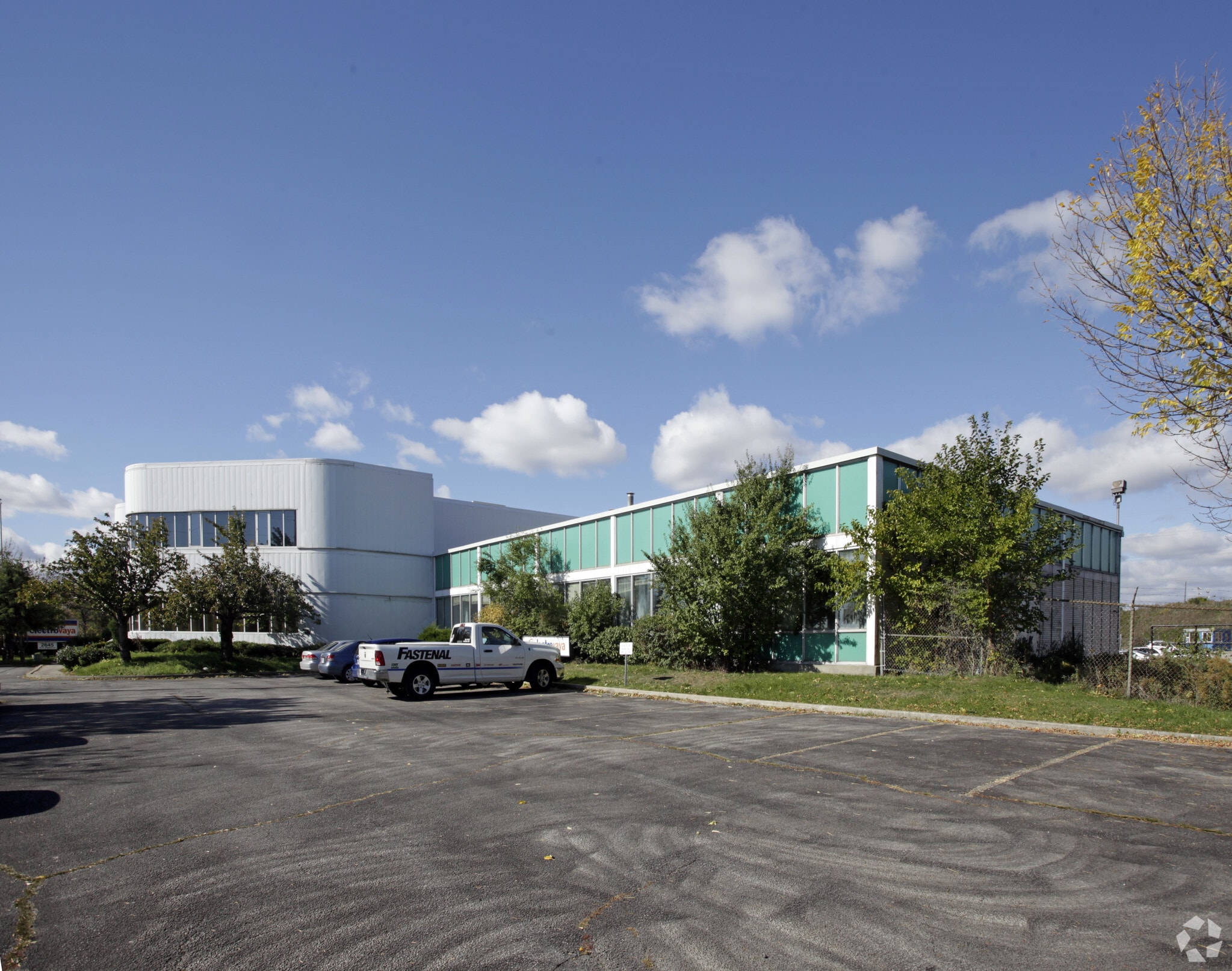 2645 Royal Windsor Dr, Mississauga, ON for sale Primary Photo- Image 1 of 1