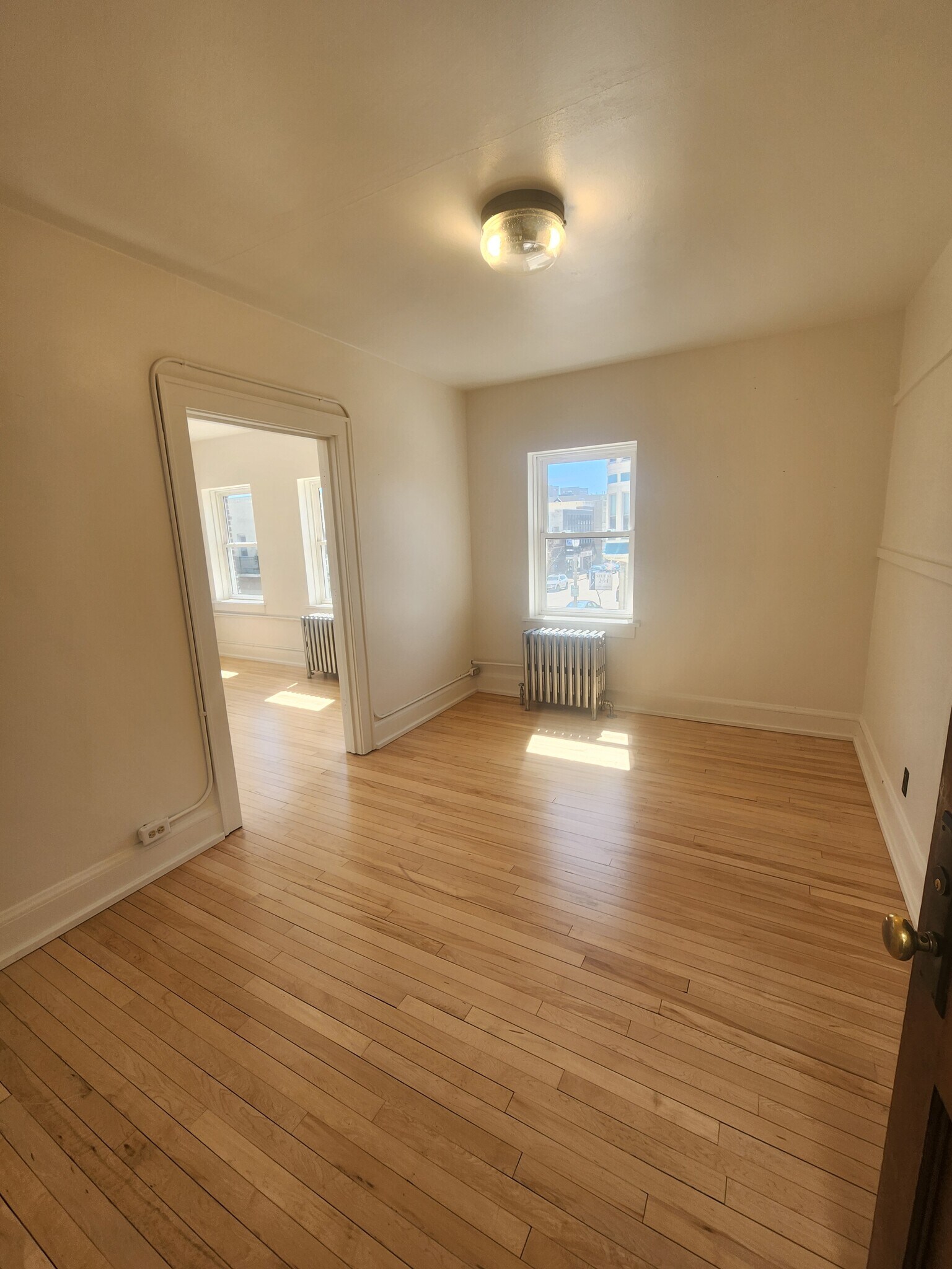 301 N Franklin St, Port Washington, WI for lease Interior Photo- Image 1 of 5