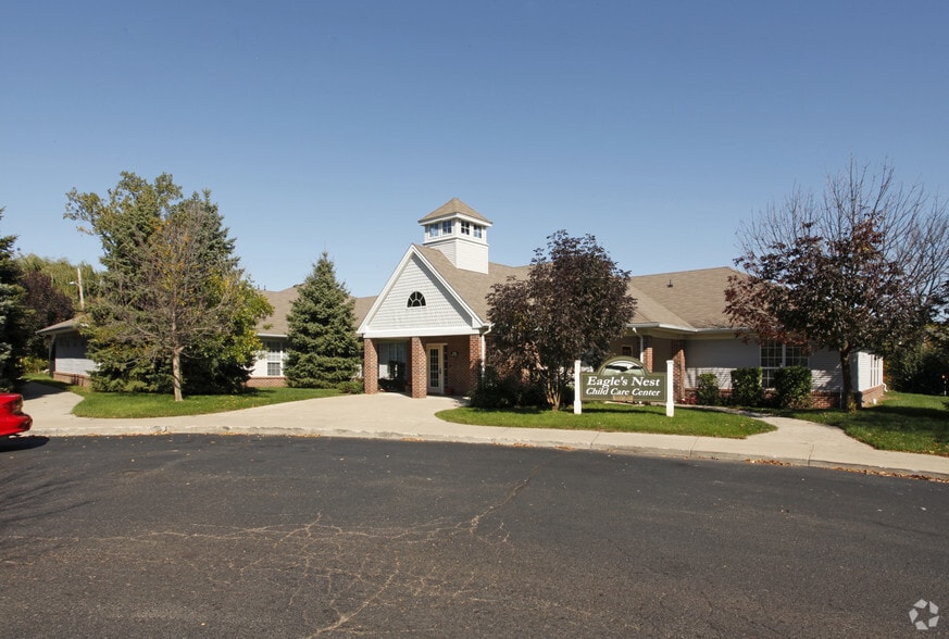 6101-6103 Eagle Ridge Ln, Flint, MI for sale - Building Photo - Image 3 of 75