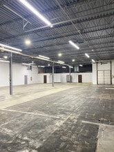 201-207 William St, Bensenville, IL for lease Interior Photo- Image 2 of 10