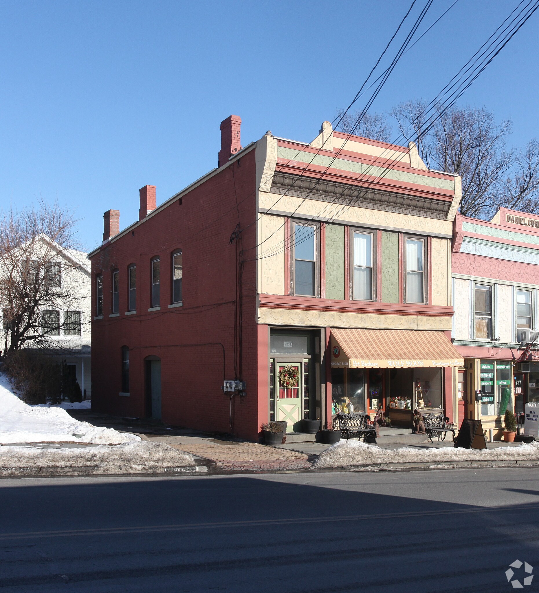 235 Partition St, Saugerties, NY for sale Primary Photo- Image 1 of 1