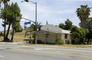 30830 Riverside Dr, Lake Elsinore CA - Drive Through Restaurant