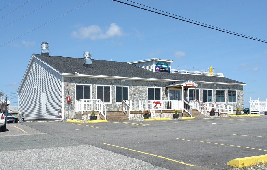209-210 Ocean Blvd, Seabrook, NH for sale - Building Photo - Image 1 of 1