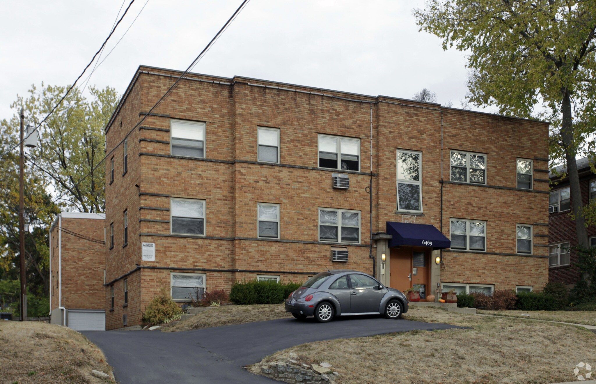 6469 Montgomery Rd, Cincinnati, OH for sale Primary Photo- Image 1 of 5